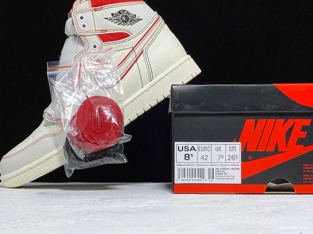 Retro Red 1 Gym High 